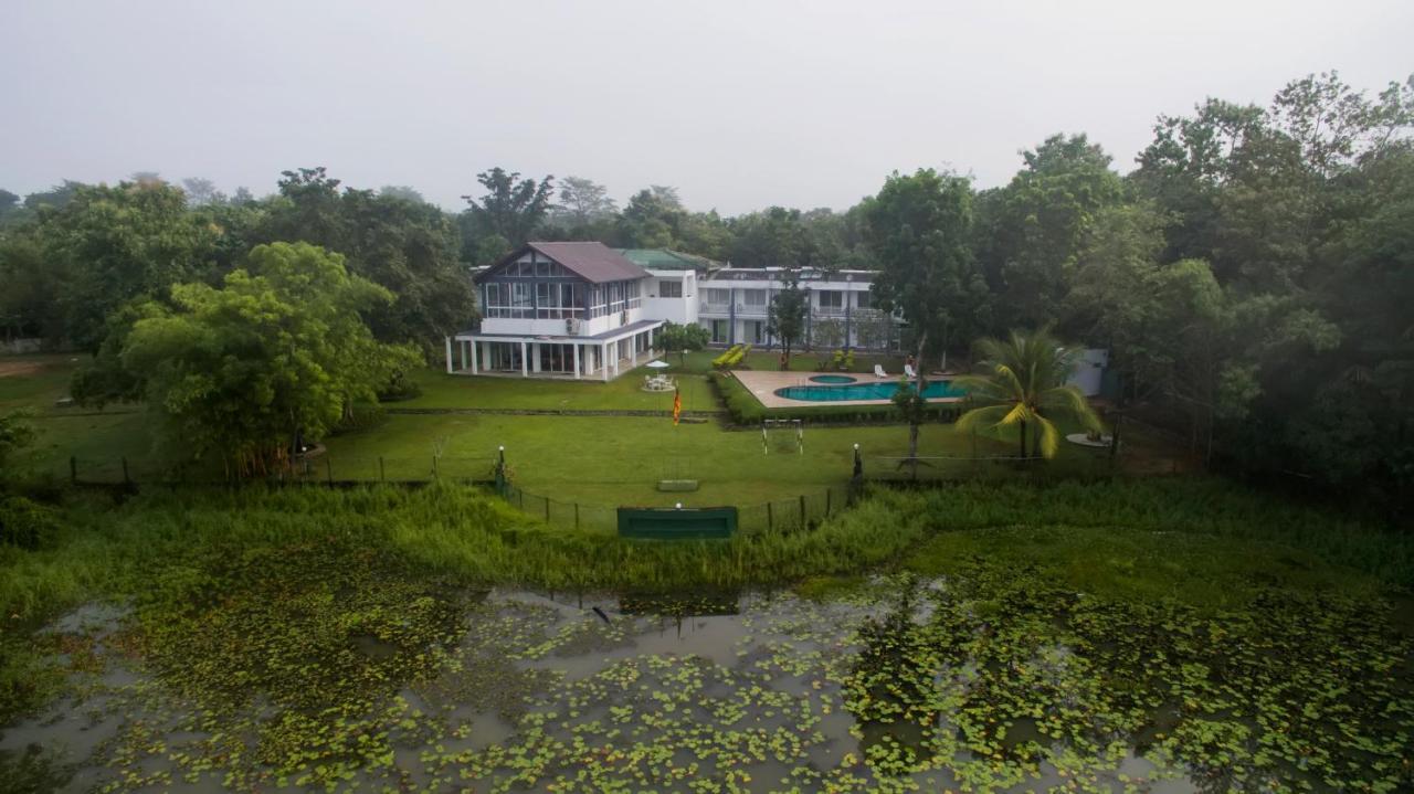Hotel Lavendish Wild Safari Wasgamuwa Exterior foto
